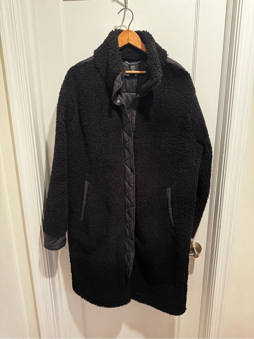 Athleta Black quilted Coat